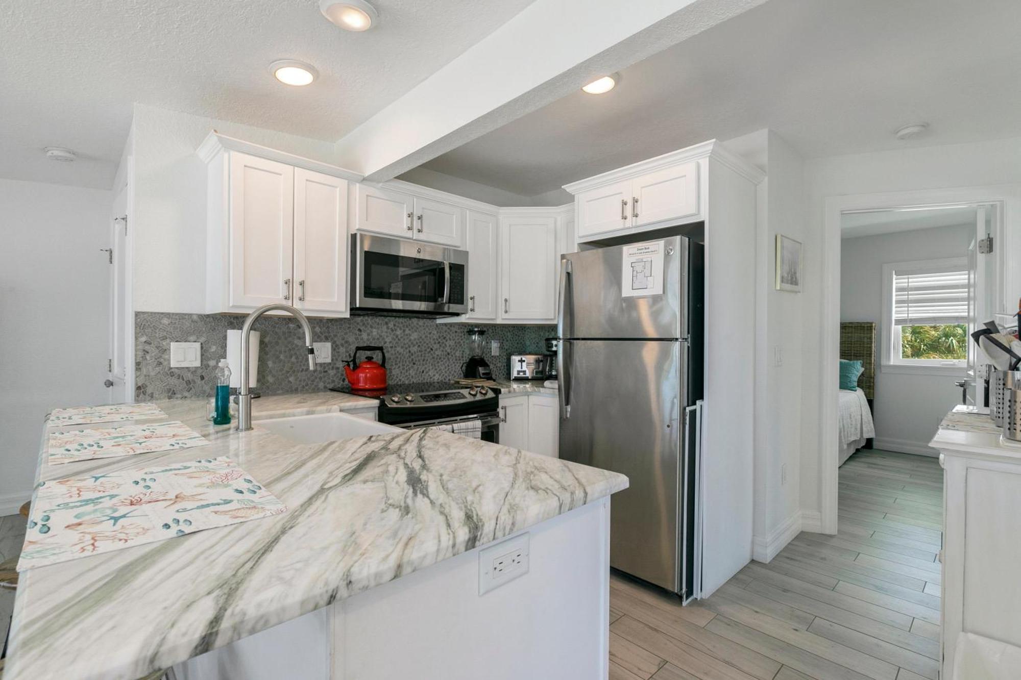 Beach Dreams Resort Bradenton Beach Bagian luar foto