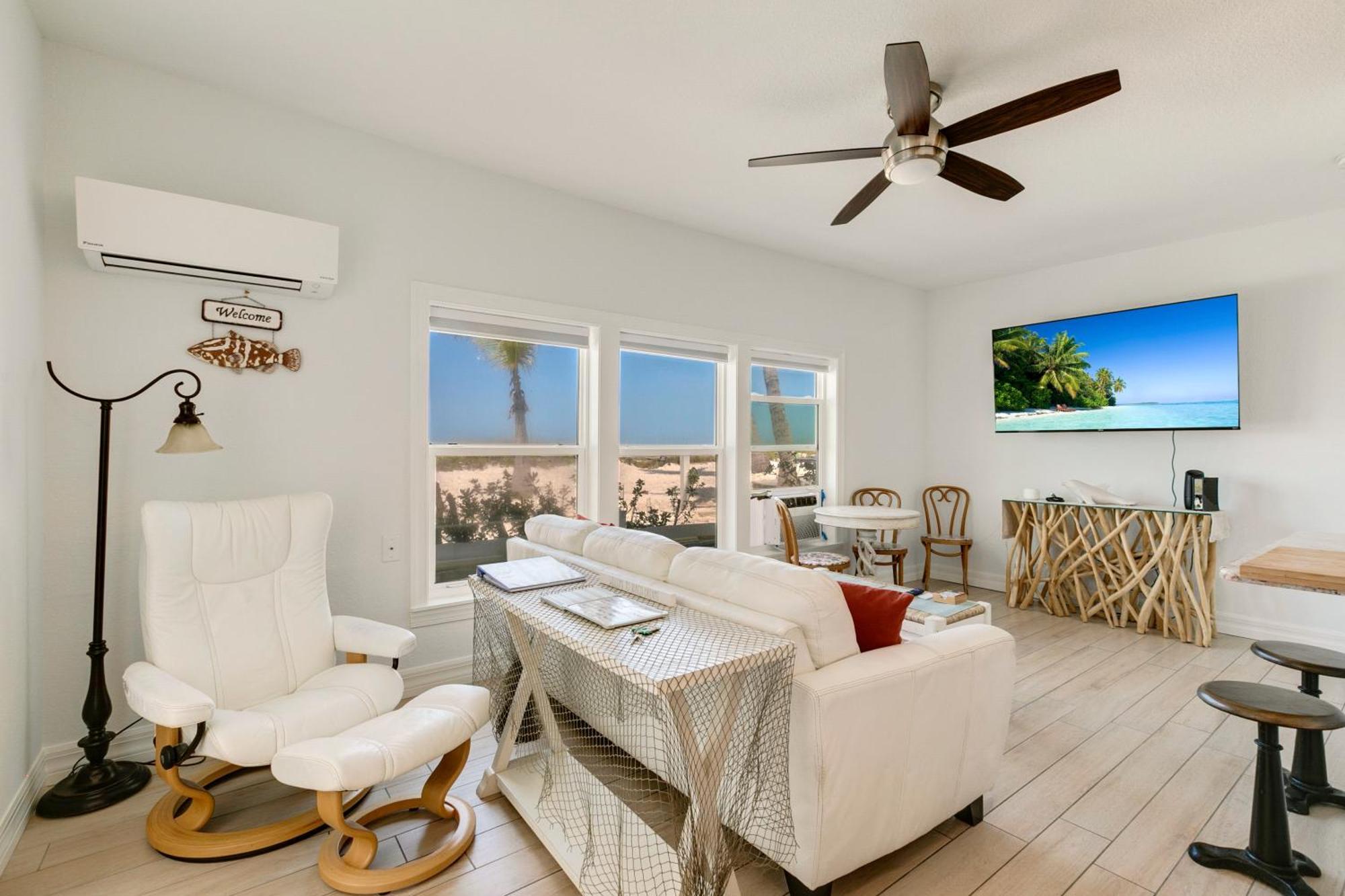 Beach Dreams Resort Bradenton Beach Bagian luar foto